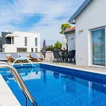 Nicolle Only 50meters From The - By Ta Leut Agency * Privlaka (Zadar)