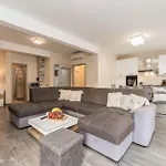 Nicolle Only 50meters From The - By Ta Leut Agency *