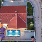 Villa Nicolle Only 50meters From The - By Ta Leut Agency *