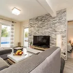 Nicolle Only 50meters From The - By Ta Leut Agency