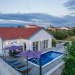 Villa Nicolle Only 50meters From The - By Ta Leut Agency *