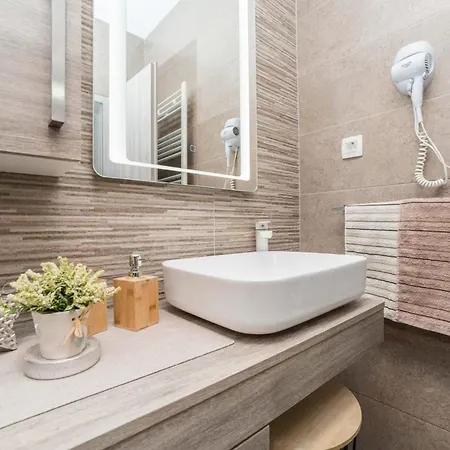 Nicolle Only 50meters From The - By Ta Leut Agency