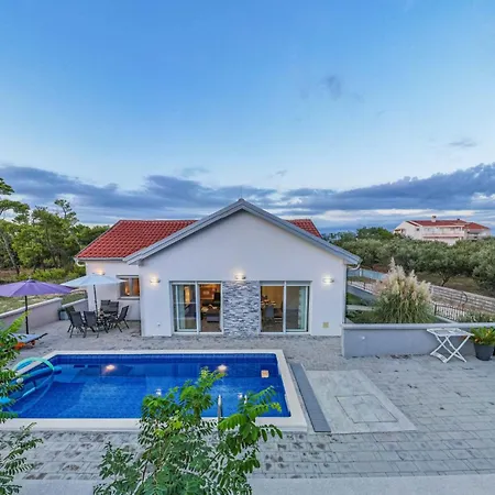 Nicolle Only 50meters From The - By Ta Leut Agency