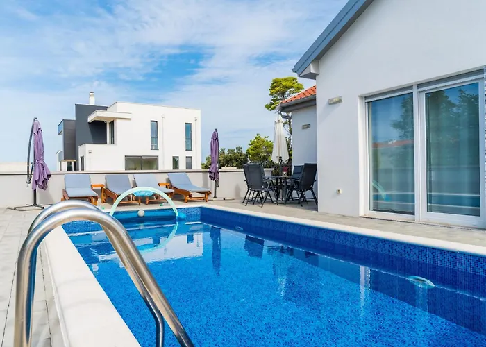 Nicolle Only 50meters From The - By Ta Leut Agency * Privlaka (Zadar)