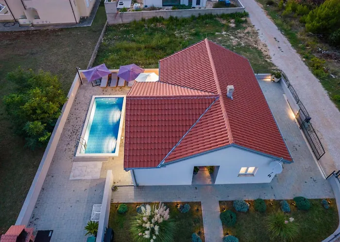 Nicolle Only 50meters From The - By Ta Leut Agency