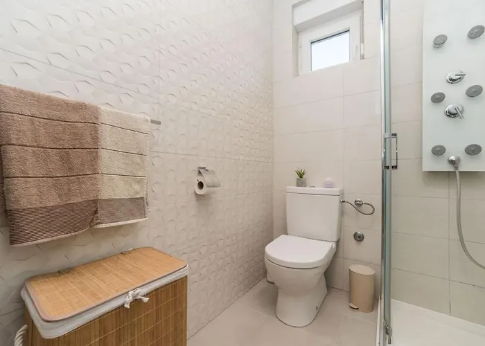 Nicolle Only 50meters From The - By Ta Leut Agency Villa Privlaka (Zadar)