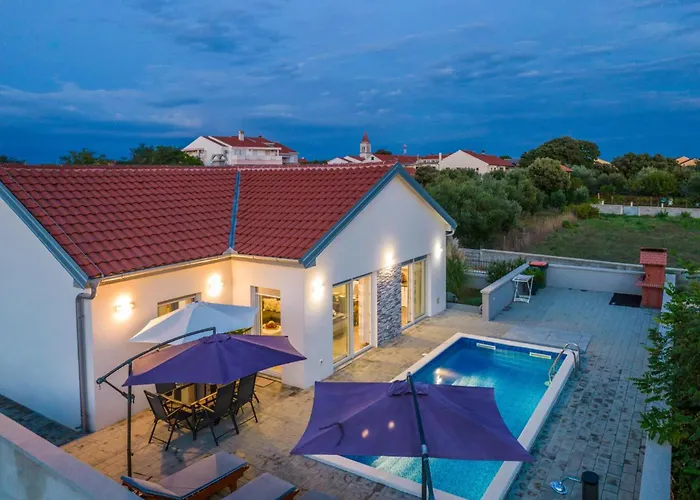 Villa Nicolle Only 50meters From The - By Ta Leut Agency *