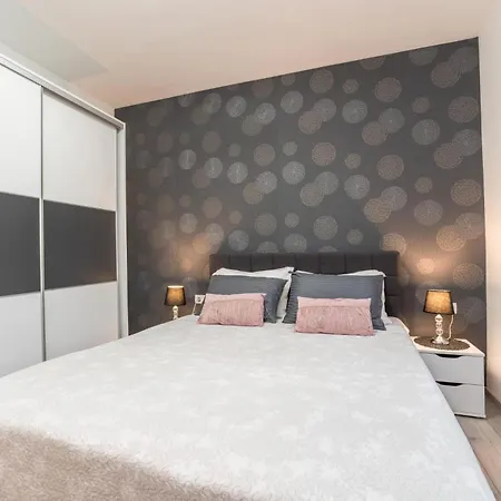 Nicolle Only 50meters From The - By Ta Leut Agency Βίλα