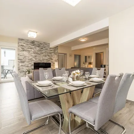 Βίλα Nicolle Only 50meters From The - By Ta Leut Agency *