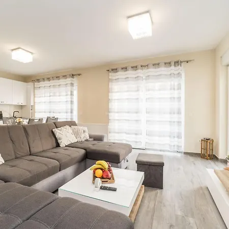 Nicolle Only 50meters From The - By Ta Leut Agency * Privlaka (Zadar)