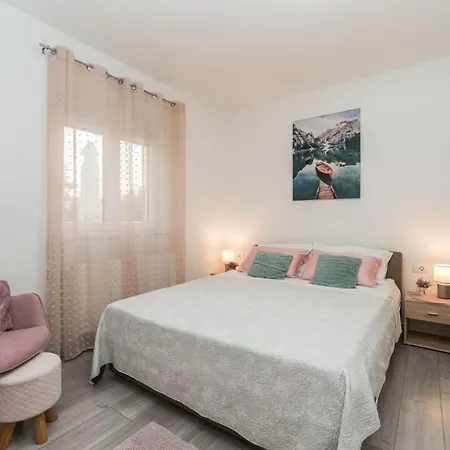 Nicolle Only 50meters From The - By Ta Leut Agency