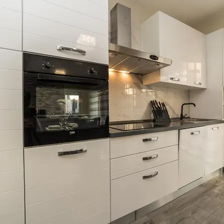 Βίλα Nicolle Only 50meters From The - By Ta Leut Agency Privlaka (Zadar)