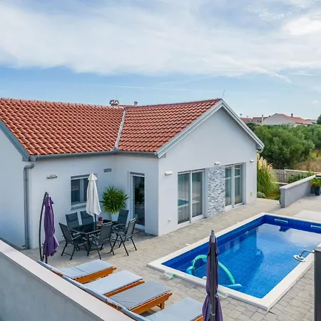 Nicolle Only 50meters From The - By Ta Leut Agency Βίλα Privlaka (Zadar)