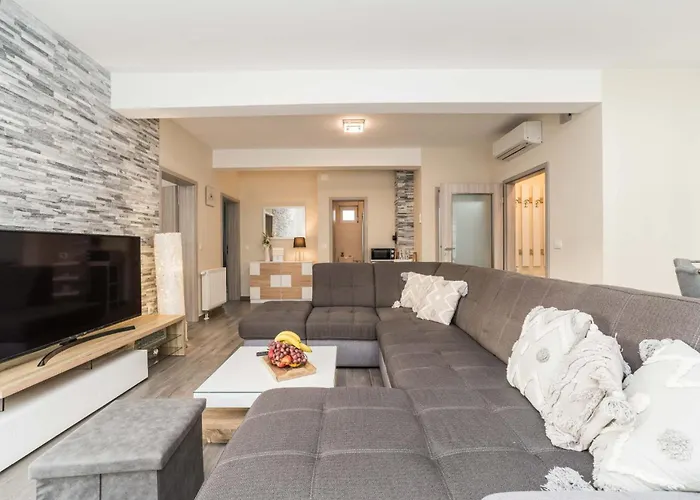 Βίλα Nicolle Only 50meters From The - By Ta Leut Agency Privlaka (Zadar)