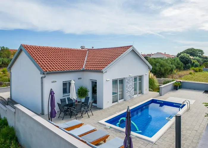 Nicolle Only 50meters From The - By Ta Leut Agency Βίλα Privlaka (Zadar)